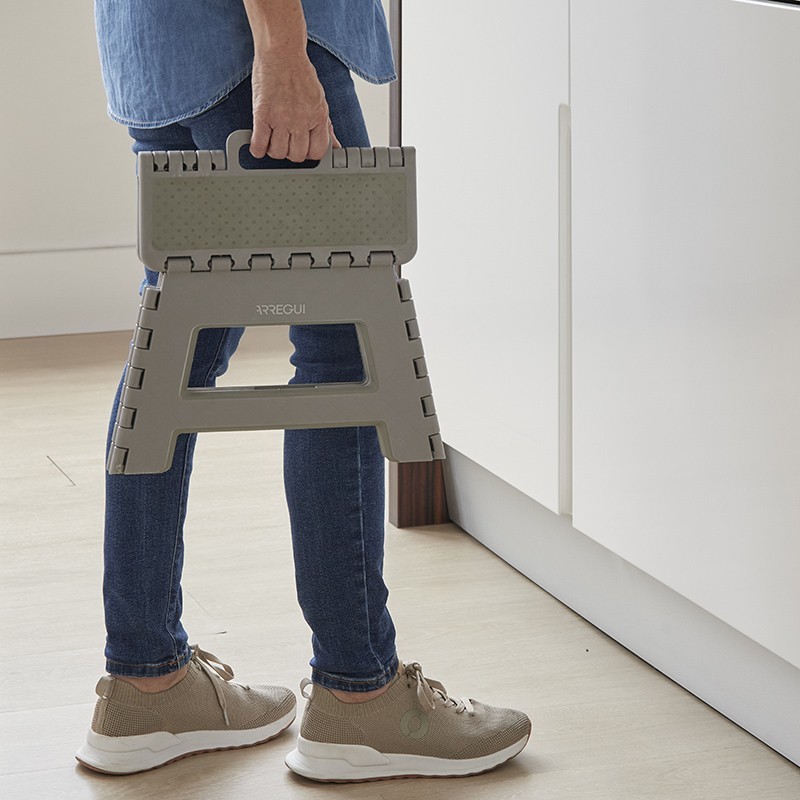 Sgabello pieghevole alto 22 cm | ARREGUI