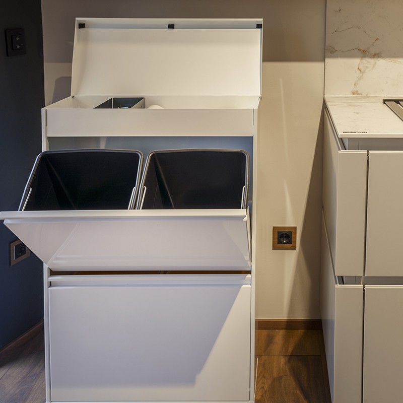 Trash and Recycling Bin Top 4x17 L | ARREGUI