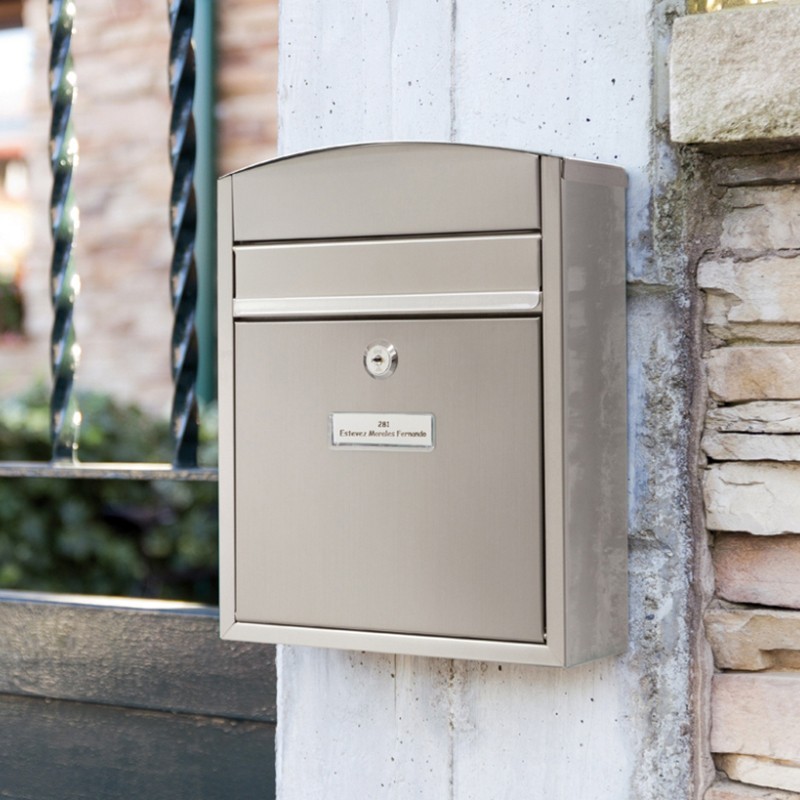 Compact Stainless Steel Outdoor Mailbox Size DIN A5 | ARREGUI