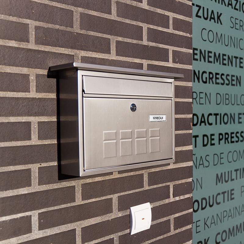 Stainless Steel Outdoor Mailbox Size DIN A4 | ARREGUI